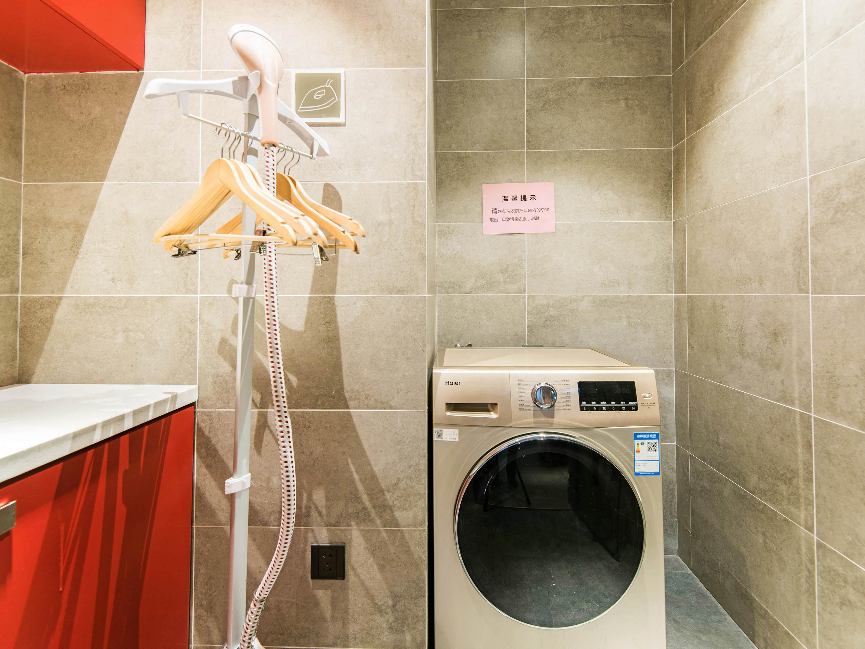 Ibis Lanzhou Wuquan Square Hotell Eksteriør bilde