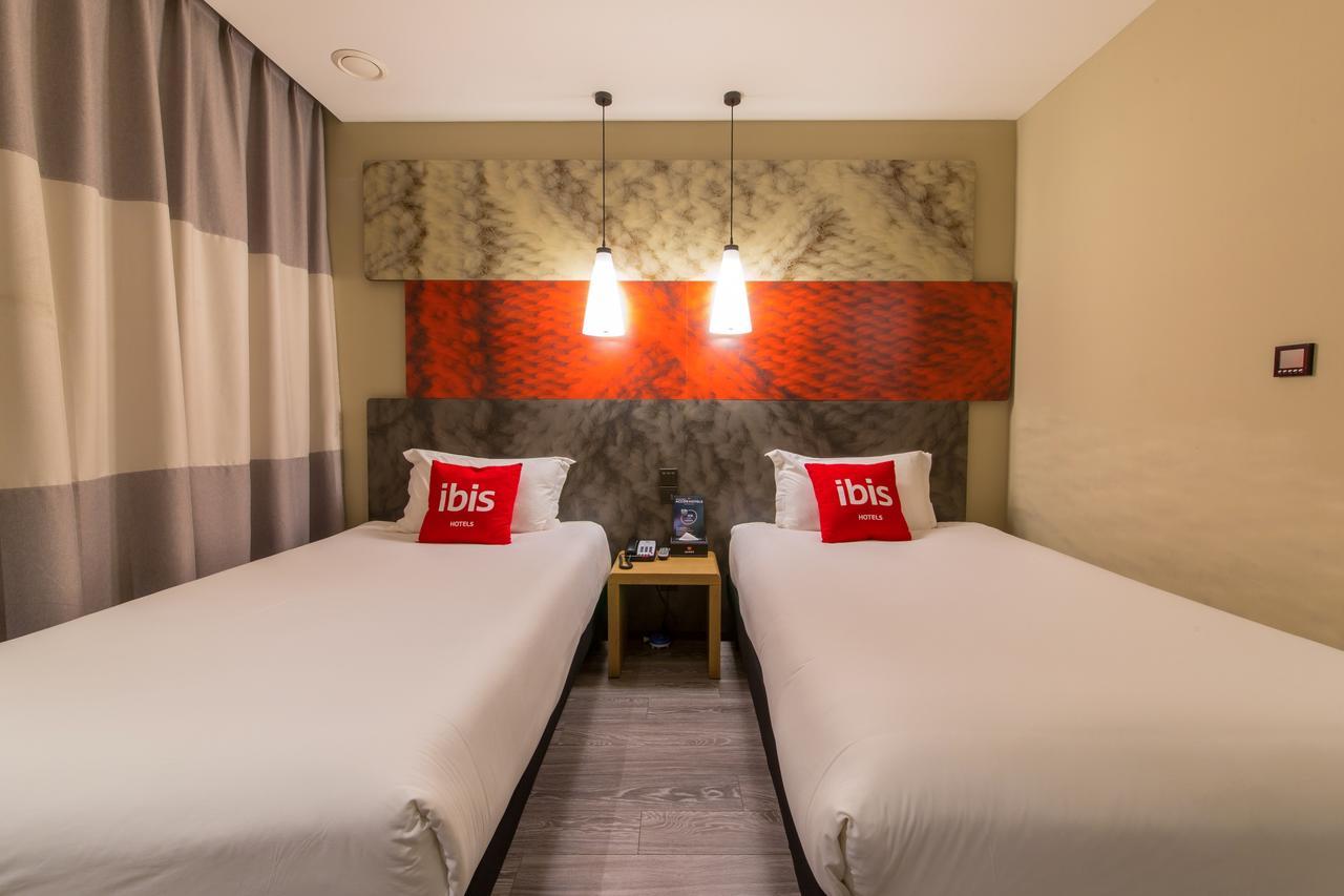 Ibis Lanzhou Wuquan Square Hotell Eksteriør bilde