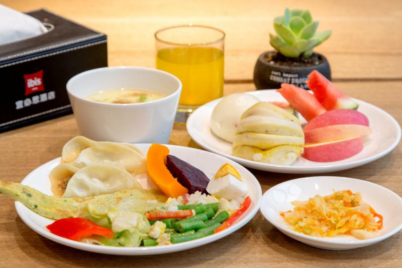 Ibis Lanzhou Wuquan Square Hotell Eksteriør bilde