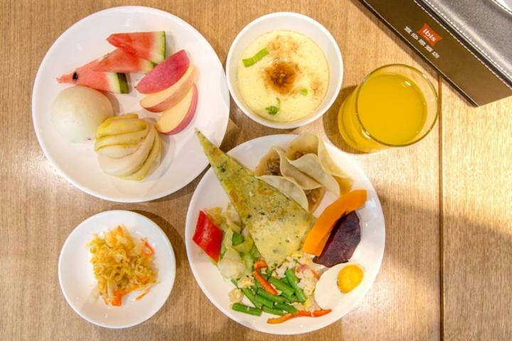 Ibis Lanzhou Wuquan Square Hotell Eksteriør bilde